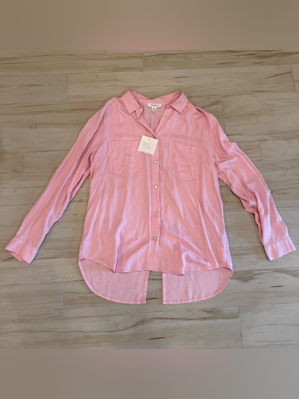 NWT beachlunchlounge Arlie Style Light Pink Button-Down Long Sleeve Shirt Med